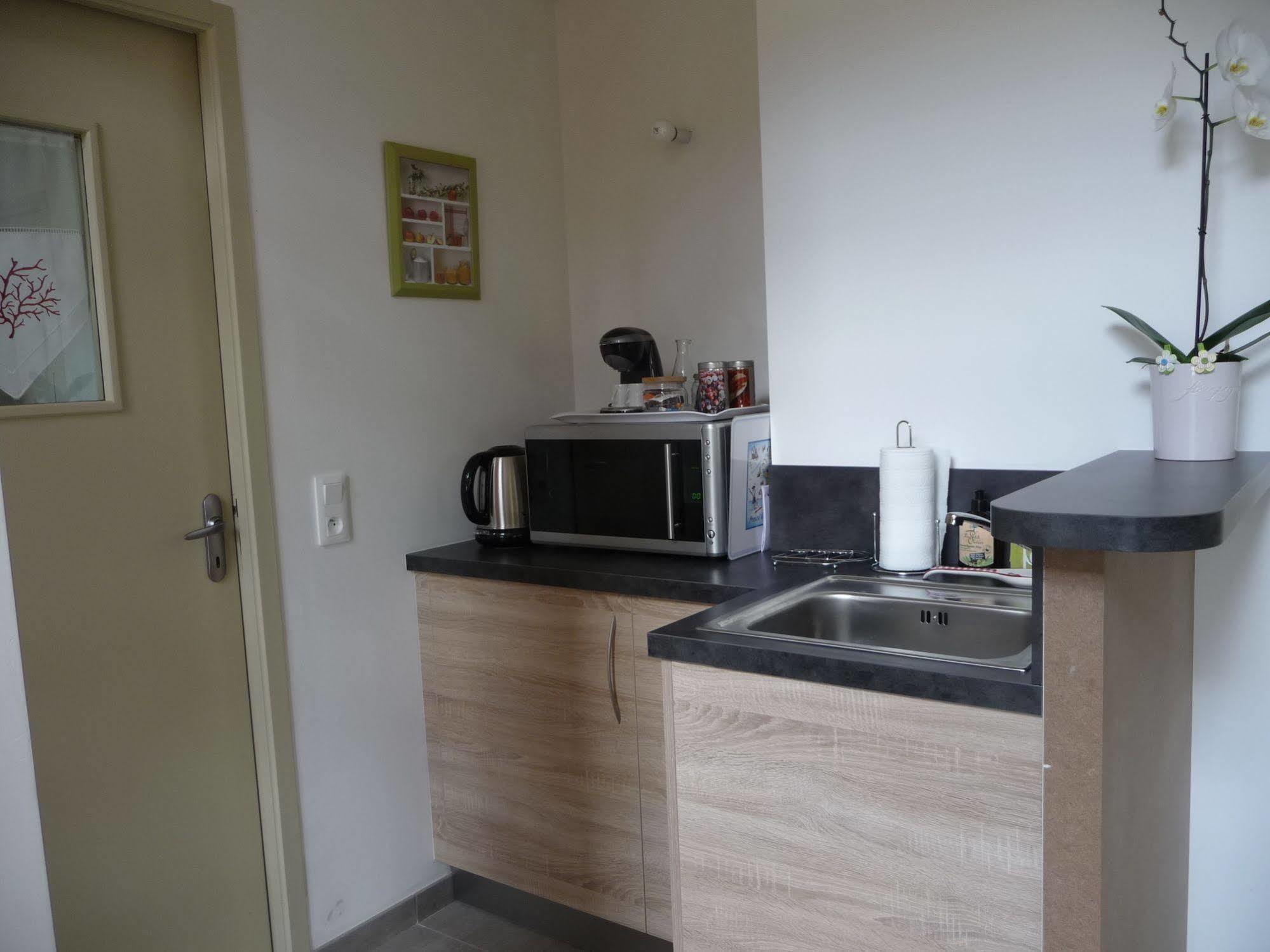 Bed and Breakfast Le Jardin Aux Oiseaux Ferel Экстерьер фото